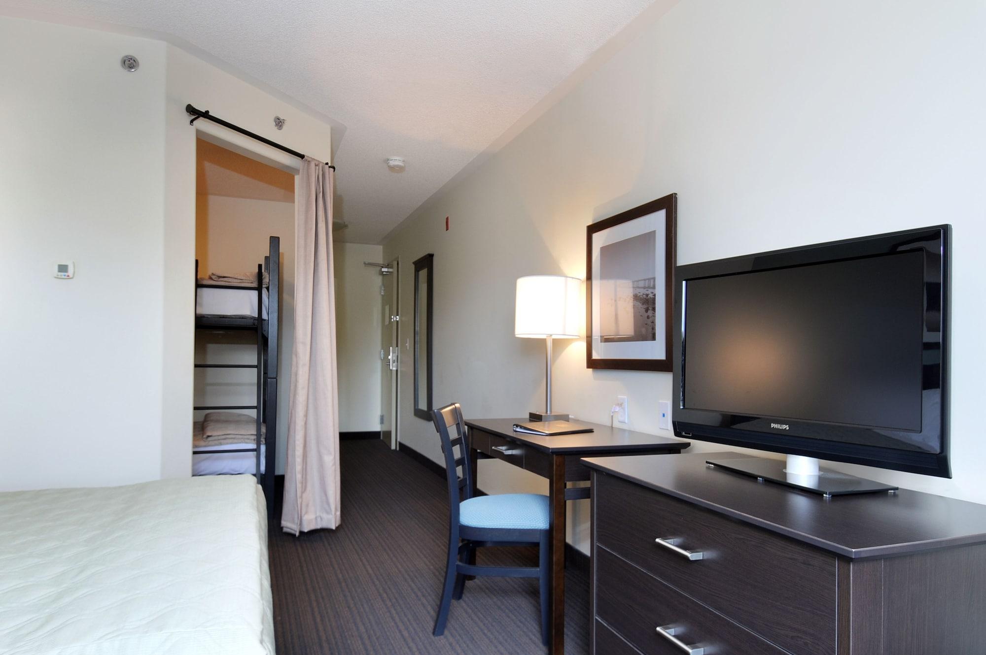 Super 8 By Wyndham Peterborough Otel Oda fotoğraf